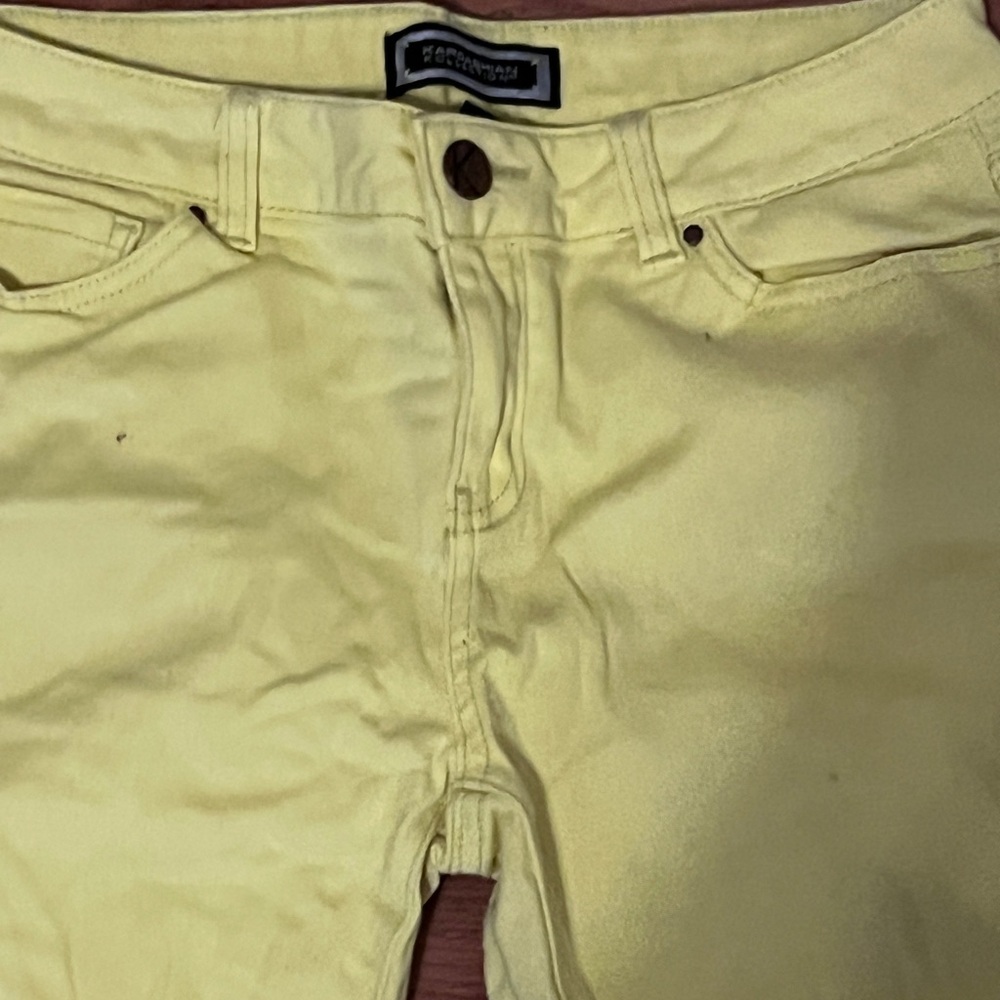 Kardashian  stretchy Jeans. Summer style . Size 12.Yellow